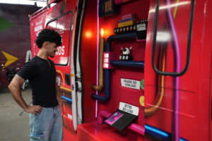 Foz do Iguaçu recebe “A Incrível Máquina de Livros” com troca gratuita de obras na Praça Getúlio Vargas